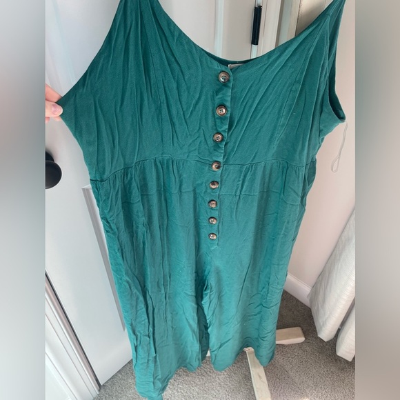 Kori Cropped Rayon Jumpsuit. Size 1XL. - Picture 4 of 8